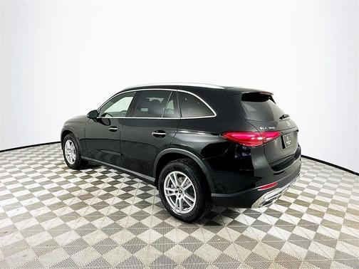 2025 Mercedes-Benz GLC 300 Base 4MATIC