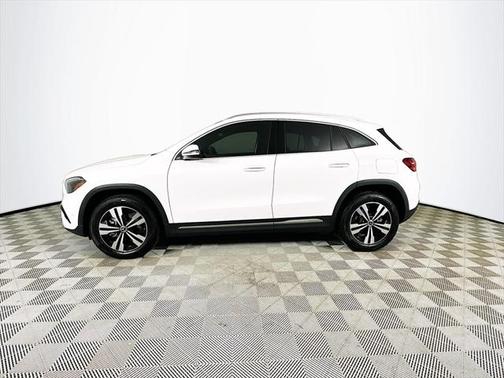 2025 Mercedes-Benz GLA 250 Base