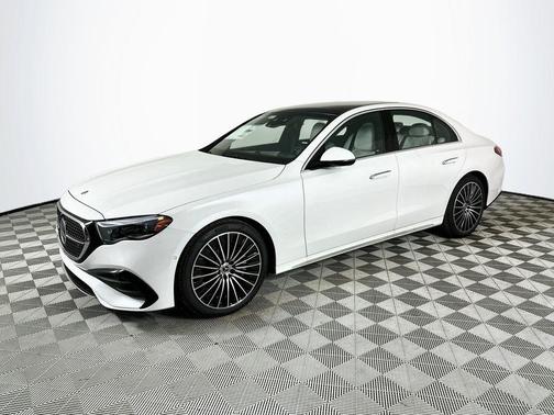 Moon 2027 Mercedes-Benz E-Class E 450
