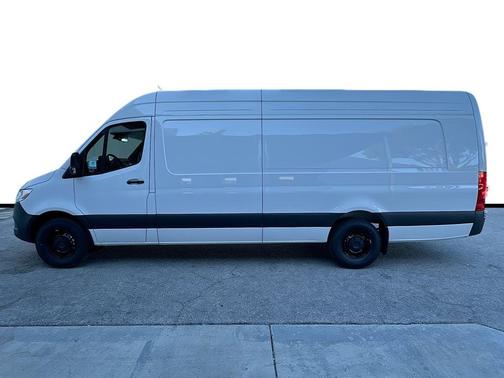 Arctic White 2026 Mercedes-Benz Sprinter 2500 170 WB High Roof Extended Cargo