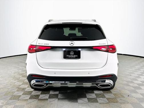 2025 Mercedes-Benz GLC 300 4MATIC