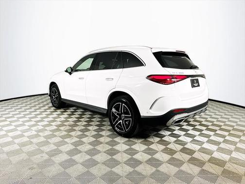 2025 Mercedes-Benz GLC 300 4MATIC