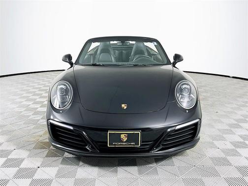 2017 Porsche 911 Carrera