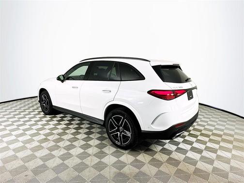 2026 Mercedes-Benz GLC 300 Base 4MATIC