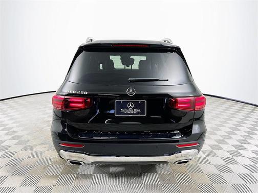 2025 Mercedes-Benz GLB 250 Base