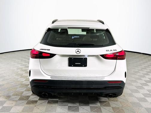 2026 Mercedes-Benz AMG GLA 35 Base