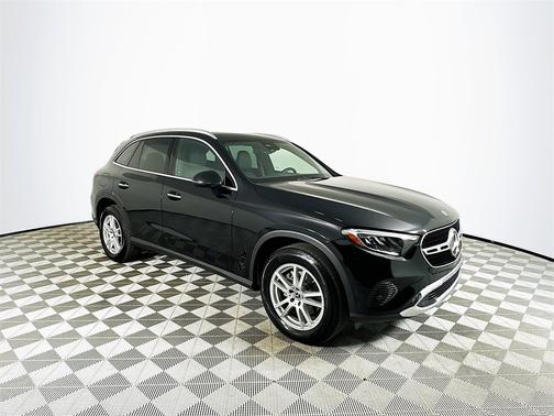 2025 Mercedes-Benz GLC 300 4MATIC