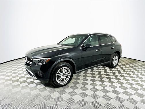 2025 Mercedes-Benz GLC 300 4MATIC