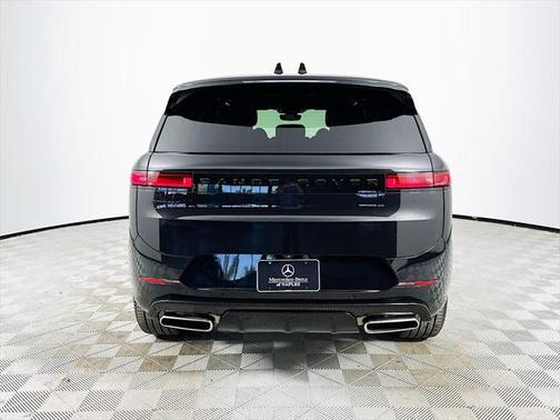 2024 Land Rover Range Rover Sport SE