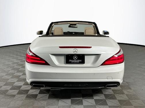 Diamond White Metallic 2015 Mercedes-Benz SL-Class SL 400
