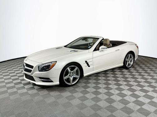 Diamond White Metallic 2015 Mercedes-Benz SL-Class SL 400