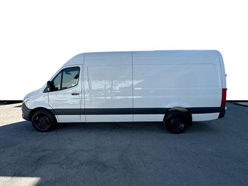 2026 Mercedes-Benz Sprinter 2500 High Roof
