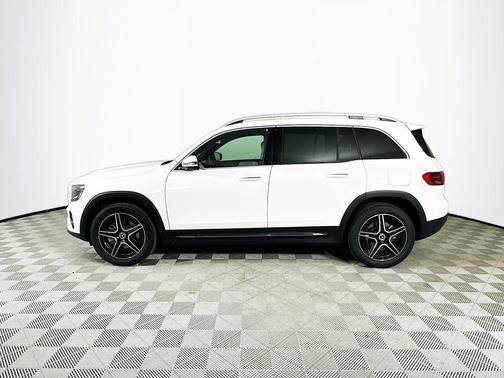 Polar White 2026 Mercedes-Benz GLB 250 Base