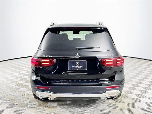 2025 Mercedes-Benz GLB 250 Base 4MATIC