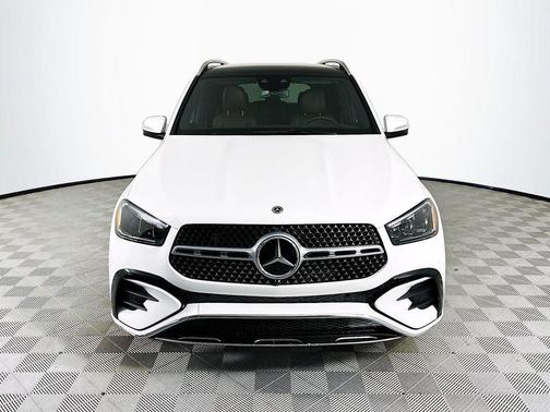 Polar White 2026 Mercedes-Benz GLE 450 4MATIC