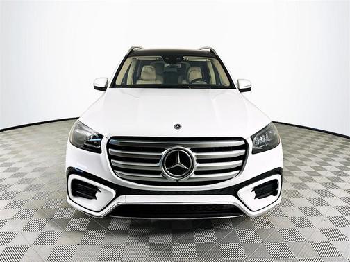2026 Mercedes-Benz GLS 450 