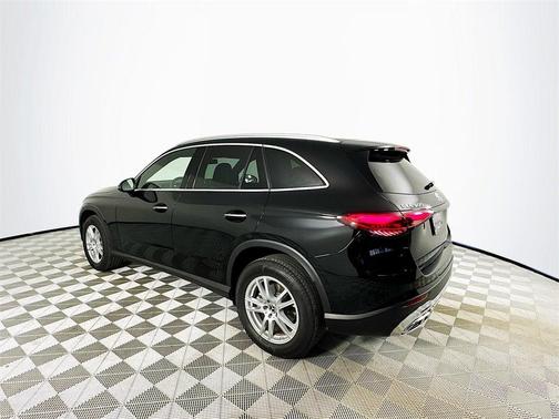 2025 Mercedes-Benz GLC 300 Base