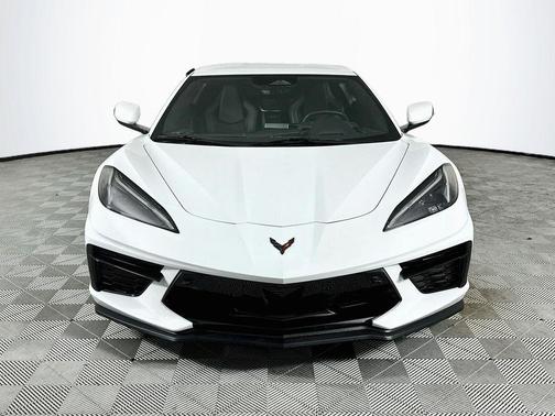 Arctic White 2024 Chevrolet Corvette Stingray w/2LT