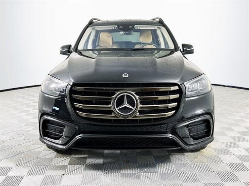 2026 Mercedes-Benz GLS 450 