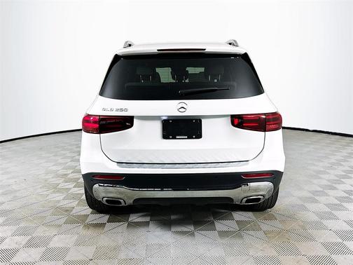 2026 Mercedes-Benz GLB 250 Base