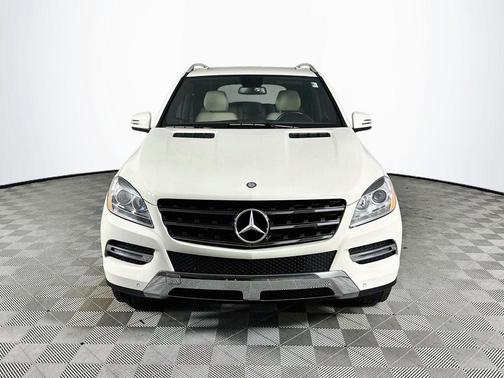 White 2013 Mercedes-Benz M-Class ML 350 4MATIC