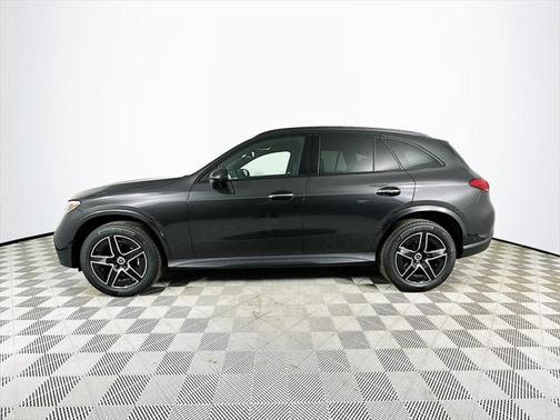 2025 Mercedes-Benz GLC 300 Base