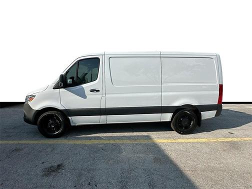 2025 Mercedes-Benz Sprinter 2500 Standard Roof