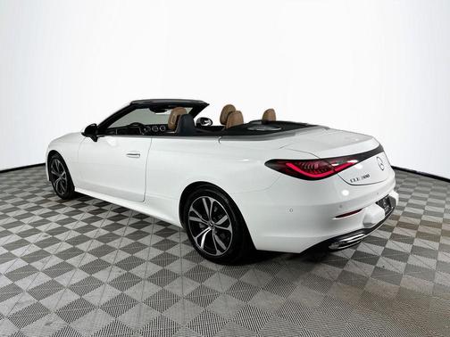 Polar White 2025 Mercedes-Benz CLE 300 Base 4MATIC