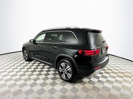 2025 Mercedes-Benz GLB 250 Base