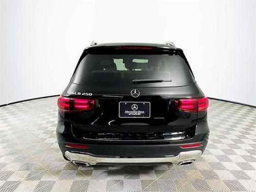 2025 Mercedes-Benz GLB 250 Base