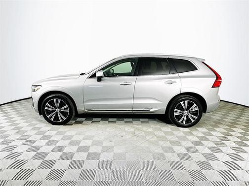2022 Volvo XC60 B5 Inscription