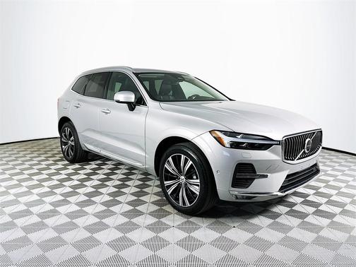 2022 Volvo XC60 B5 Inscription