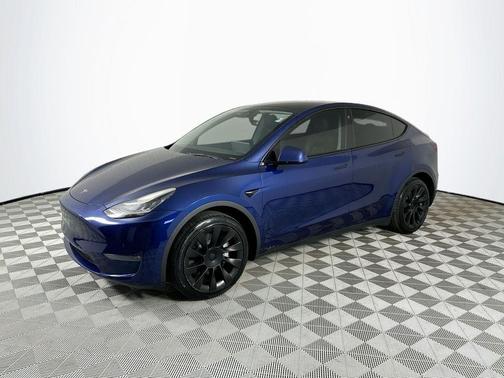 Blue 2022 Tesla Model Y Long Range