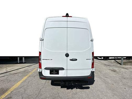 2026 Mercedes-Benz Sprinter 2500 High Roof