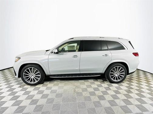 2026 Mercedes-Benz GLS 450 