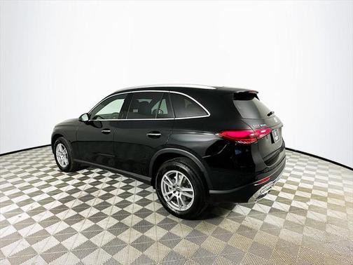 2025 Mercedes-Benz GLC 300 4MATIC