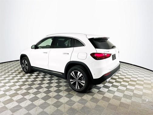 2025 Mercedes-Benz GLA 250 Base