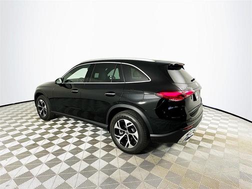 2026 Mercedes-Benz GLC 350e 