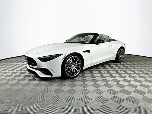 Moonlight White 2026 Mercedes-Benz AMG SL 43 Base