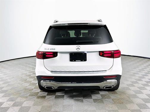 2026 Mercedes-Benz GLB 250 Base
