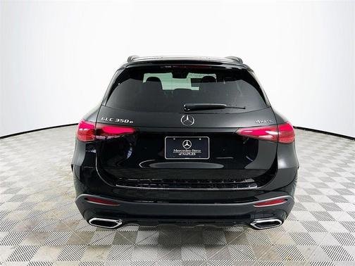 2025 Mercedes-Benz GLC 350e Base 4MATIC