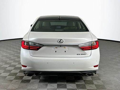 White Pearl 2018 Lexus ES 350 Base