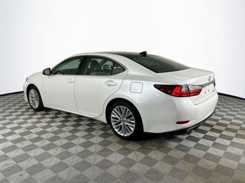 White Pearl 2018 Lexus ES 350 Base
