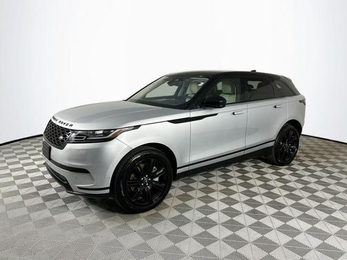 Hakuba Silver 2021 Land Rover Range Rover Velar S