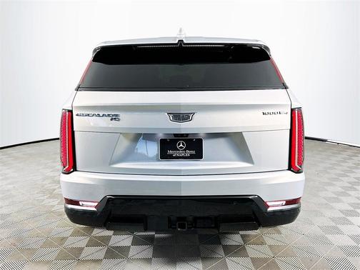 2025 Cadillac Escalade IQ Sport 2