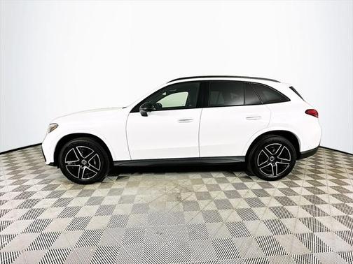 2025 Mercedes-Benz GLC 300 Base