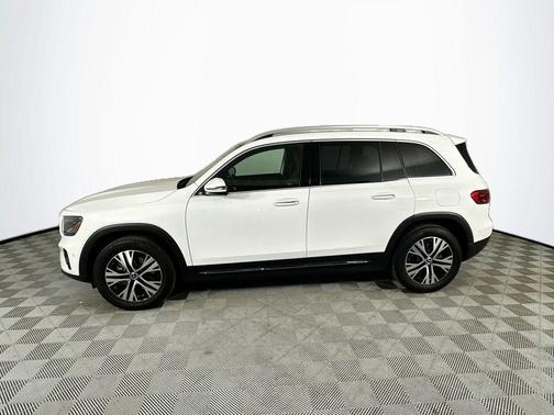 Polar White 2026 Mercedes-Benz GLB 250 Base 4MATIC