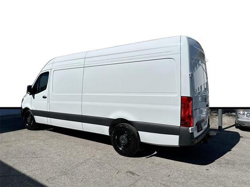 2026 Mercedes-Benz Sprinter 2500 High Roof