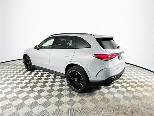 2025 Mercedes-Benz GLC 300 Base