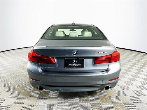 2019 BMW 530 i